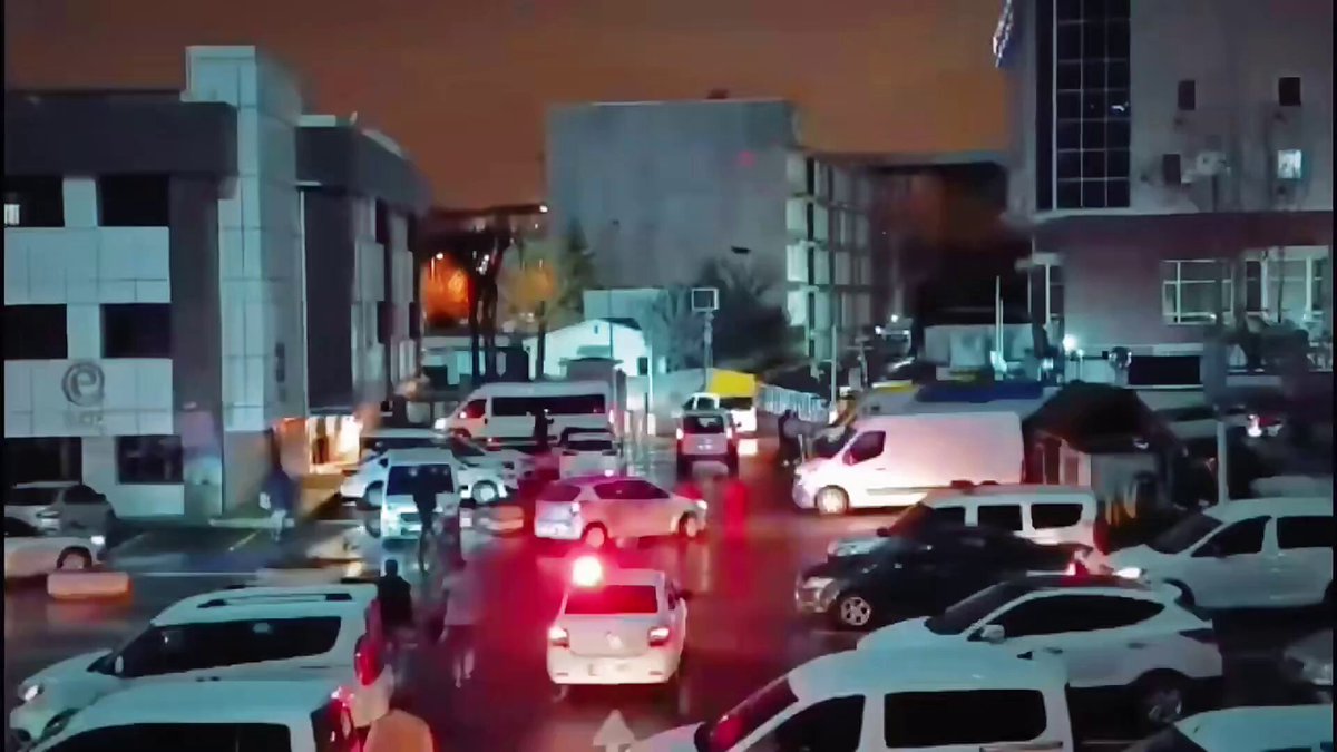 İstanbul Merkezli 27 İlde FETÖ Operasyonu: 71 Şüpheli Yakalandı