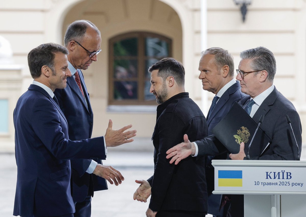 Zelenskiy, Macron, Starmer ve Merz'den Barış Planı Görüşmesi