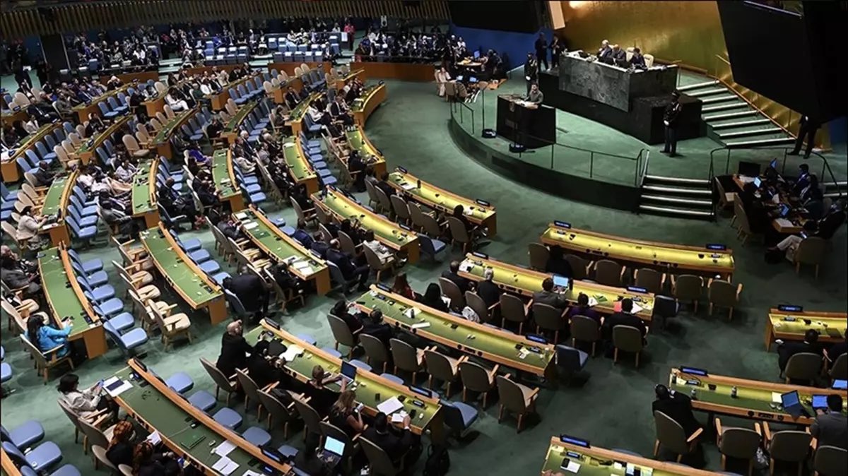 BM Genel Kurulu'ndan Tarihi Karar: İsrail İşgalinin Sona Ermesi ve İki Devletli Çözüm Desteklendi