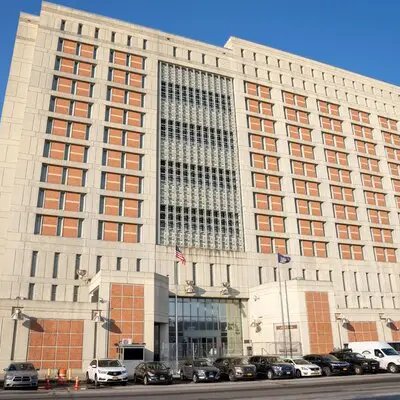 Venezuela Lideri Maduro ve Eşi ABD'deki Yüksek Güvenlikli Hapishaneye Sevk Edilebilir