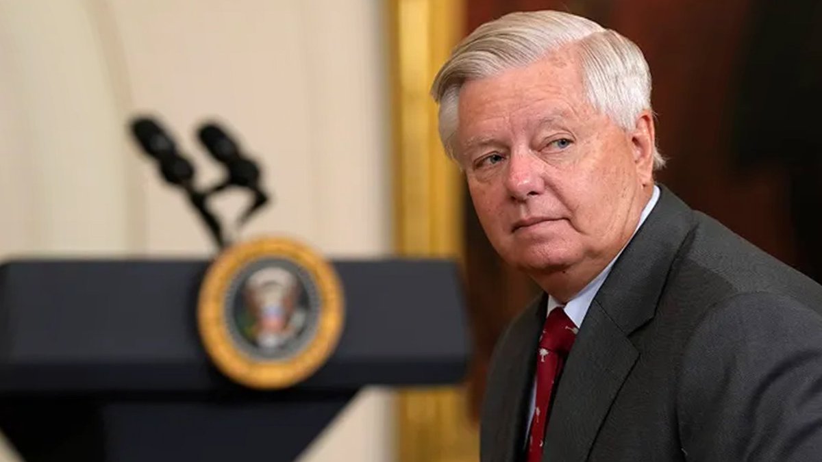 ABD'li Senatör Lindsey Graham'dan İran Halkına Destek Mesajı: Trump'ın Yardımı Yolda