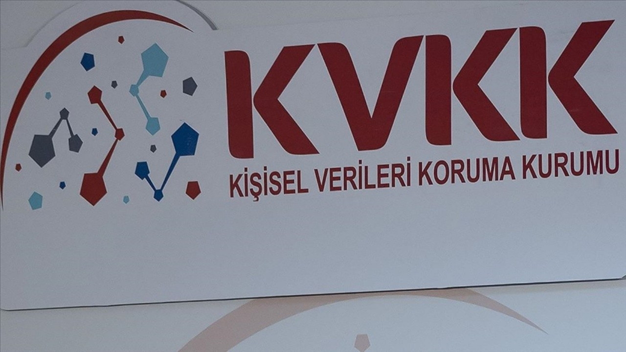 KVKK'dan Sosyal Medya Devlerine İnceleme: Çocukların Güvenliği İçen Harekete Geçildi