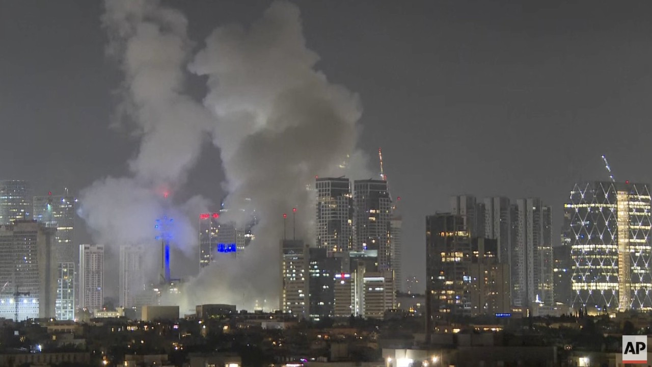 İran İsrail'e Misilleme Saldırısı Başlattı: Tel Aviv ve Kudüs Hedef Alındı