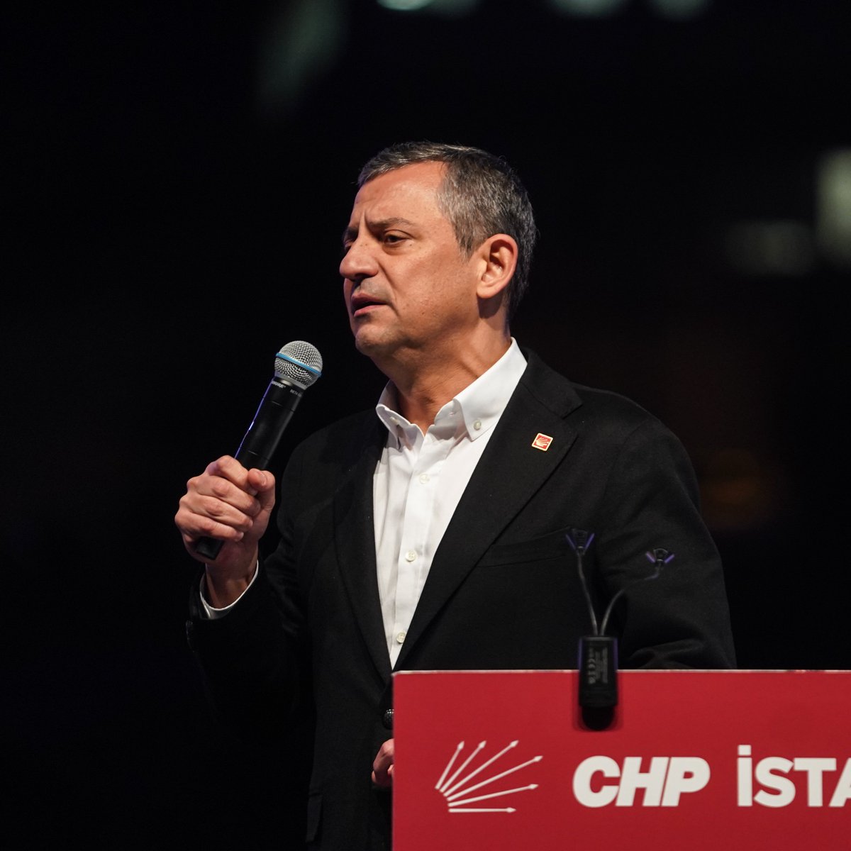 Özgür Özel: Dünya Siyasi Tarihinin En Büyük Mitinglerini Gerçekleştiriyoruz