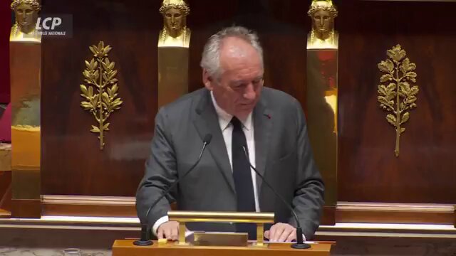 Paris'te Fırtına Meclisi Su Bastı: Oturumlar Askıya Alındı