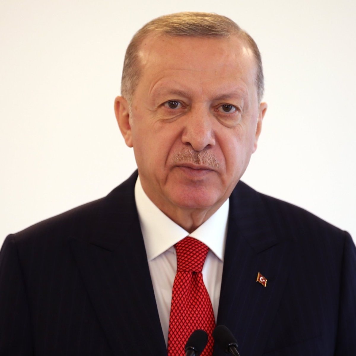 Cumhurbaşkanı Erdoğan'dan Kutsallara Yönelik Hakaretlere Karşı Sert Açıklama