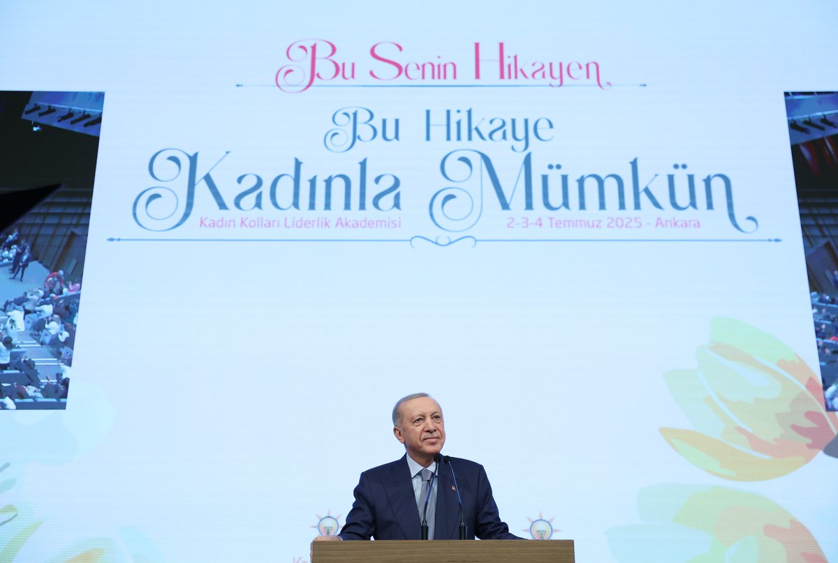 AK Parti Kadın Kolları Liderlik Akademisi Eğitimleri Başladı