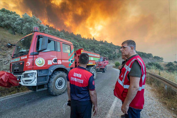 İzmir Büyükşehir Belediyesi Orman Yangını İçin Yardım Kampanyası Başlattı