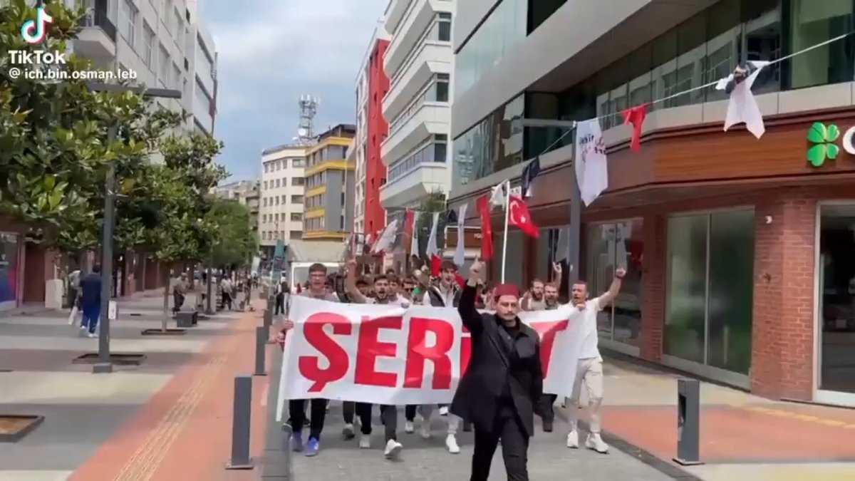 Trabzon'da Şeriat Pankartıyla Yürüyüşe İnceleme Başlatıldı
