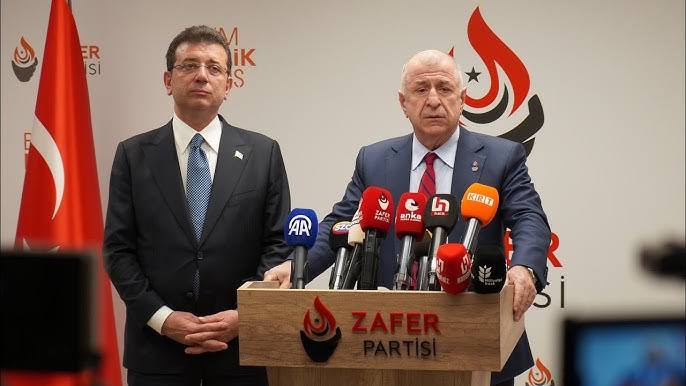 Ümit Özdağ, Tutuklu Ekrem İmamoğlu'nu Ziyaret Etti, Görüntü ve Ses Yasağının Kaldırılmasını Talep Etti