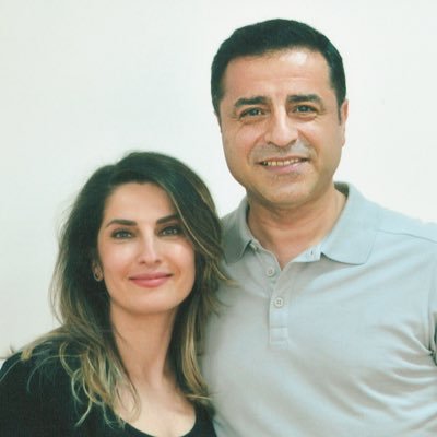 Selahattin Demirtaş'a Tahliye Kararı: Siyasi Arenada Yeni Bir Dönem