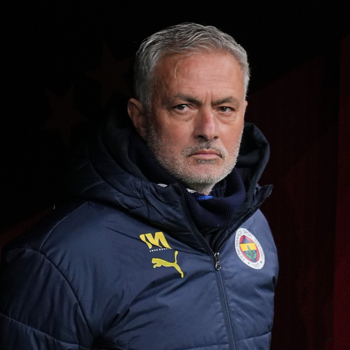Jose Mourinho'dan Jhon Duran'a Sert Uyarı: Antrenmana Katılmama Durumu Değerlendiriliyor