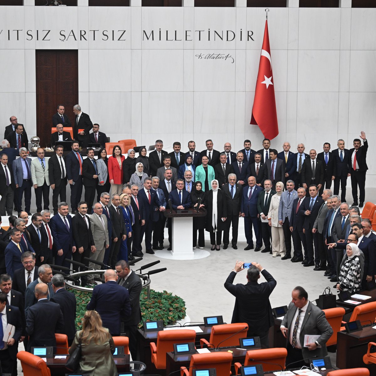 TBMM 1 Ekim'e Kadar Tatil Kararı Aldı