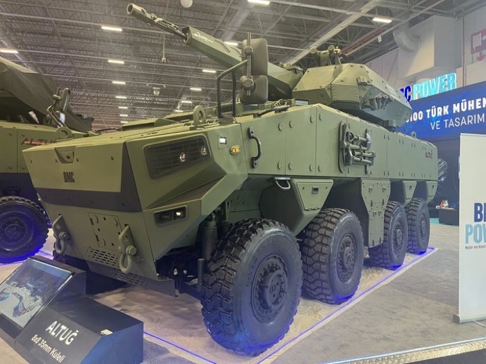 BMC ALTUĞ 8x8 Zırhlı Araç İlk Kez Sergilendi