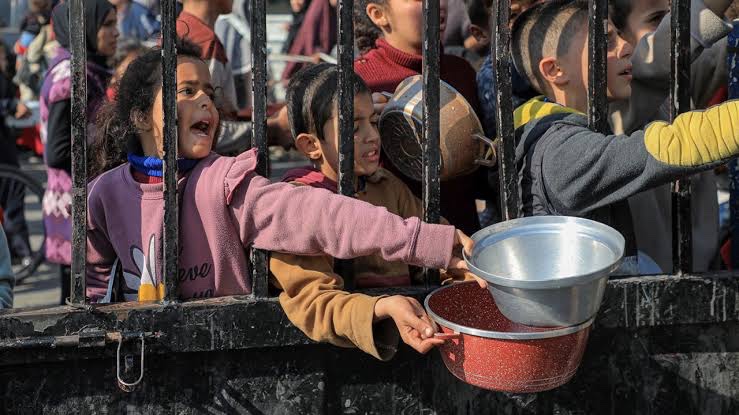 Gazze'de Açlık Alarmı: Çocuklar ve Yaşlılar Yetersiz Beslenmeden Ölüyor