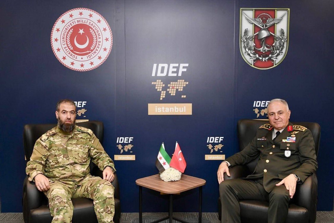 Suriye Hava Kuvvetleri Komutanı IDEF 2025 Fuarı'nda Genelkurmay Başkanı ile Görüştü