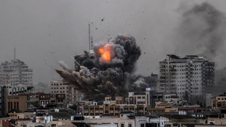 Gazze Kenti Yoğun Bombardıman Altında: İsrail Ordu Yetkilisi Açıklaması!