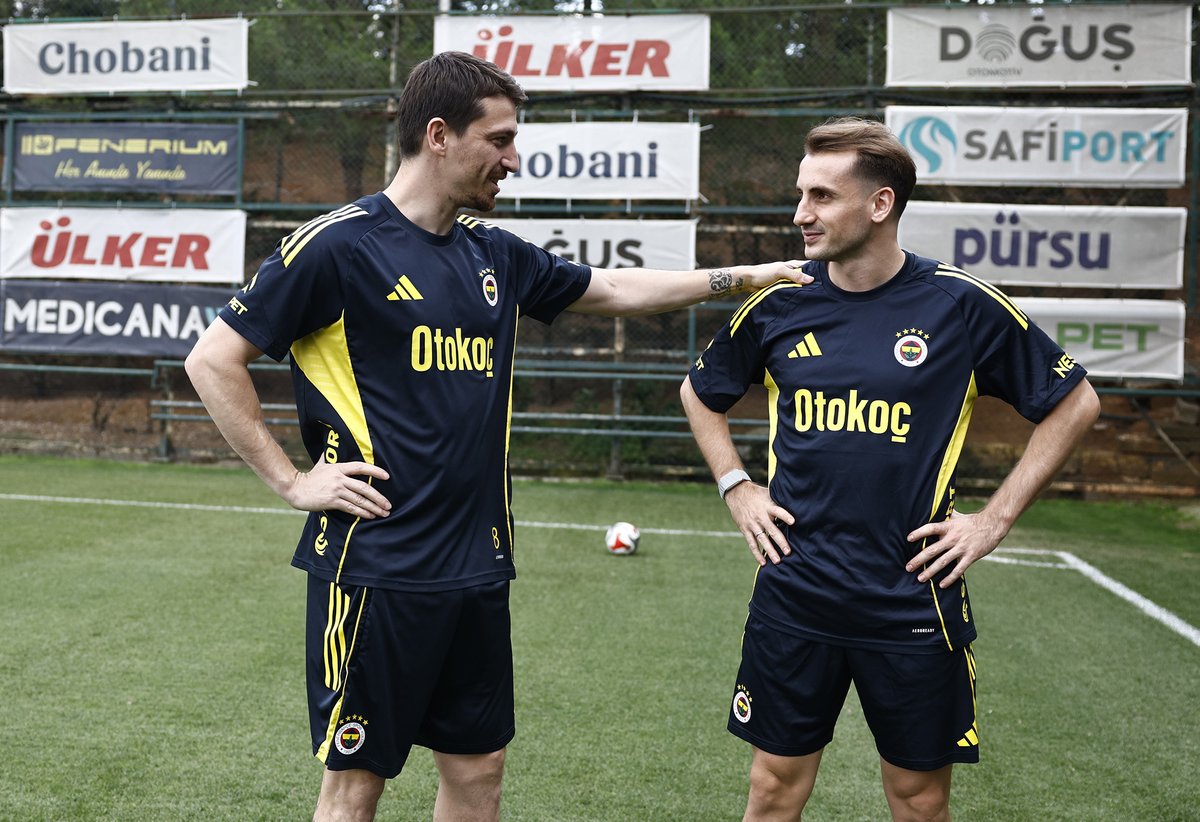 Kerem Aktürkoğlu Fenerbahçe'de İlk İdmanına Çıktı