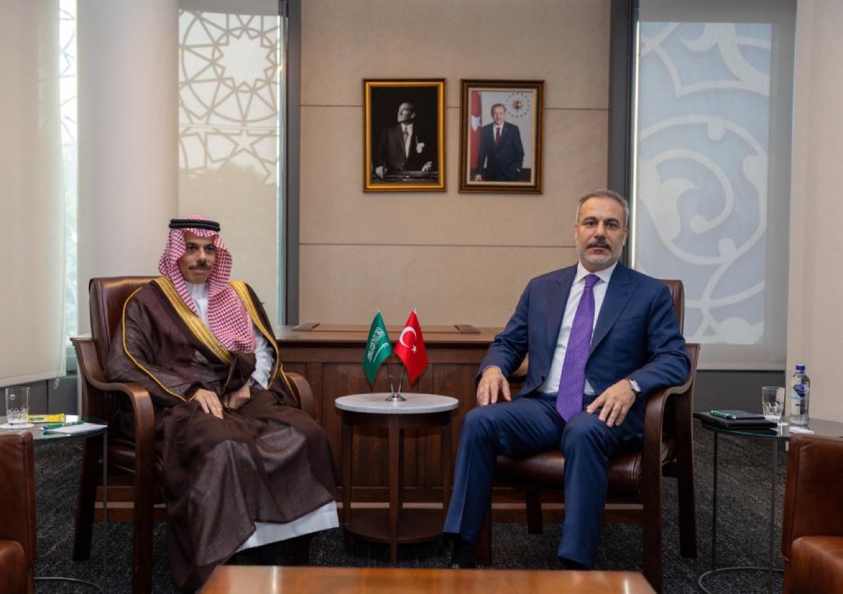 Hakan Fidan Suudi Arabistan Dışişleri Bakanı Faysal ile New York'ta Görüştü