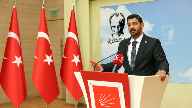 CHP'de Aydın'da Hamle: 'İl ve 5 İlçe Gençlik Kolları Yönetimi Görevden Alındı!'