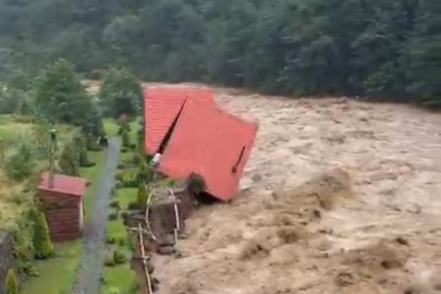 Rize'de Bungalov Sular Altında Kaldı