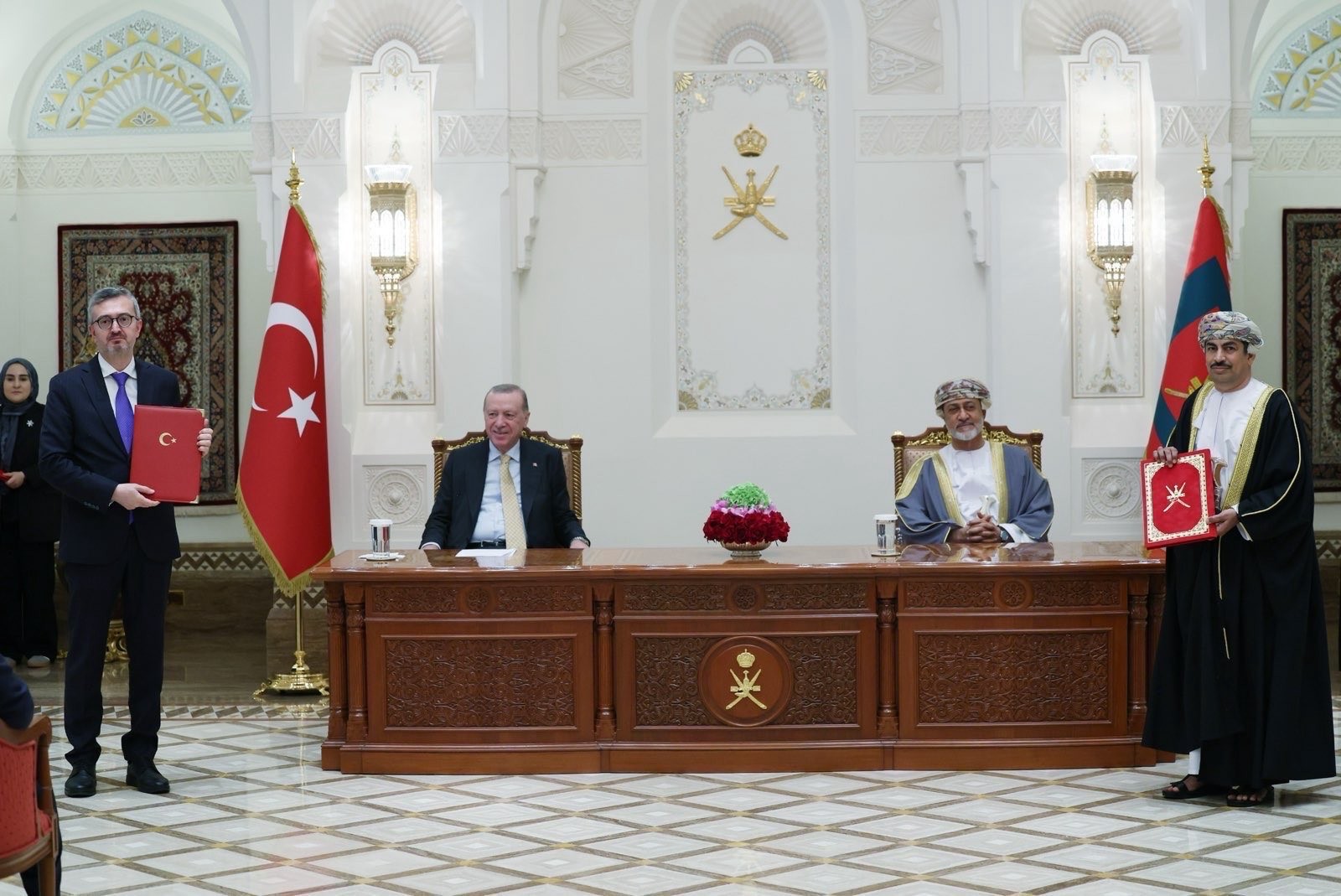 Türkiye ve Umman Arasında Stratejik İş Birliği Anlaşmaları İmzalandı