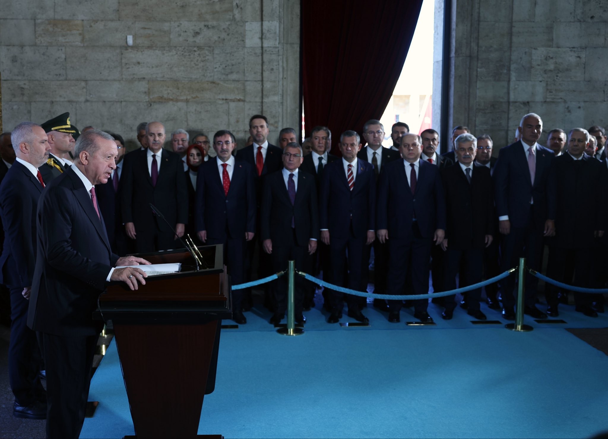 Cumhuriyet'in 102. Yılında Anıtkabir'de Tören: 'Büyük Türkiye'yi Emanet Ediyoruz!'