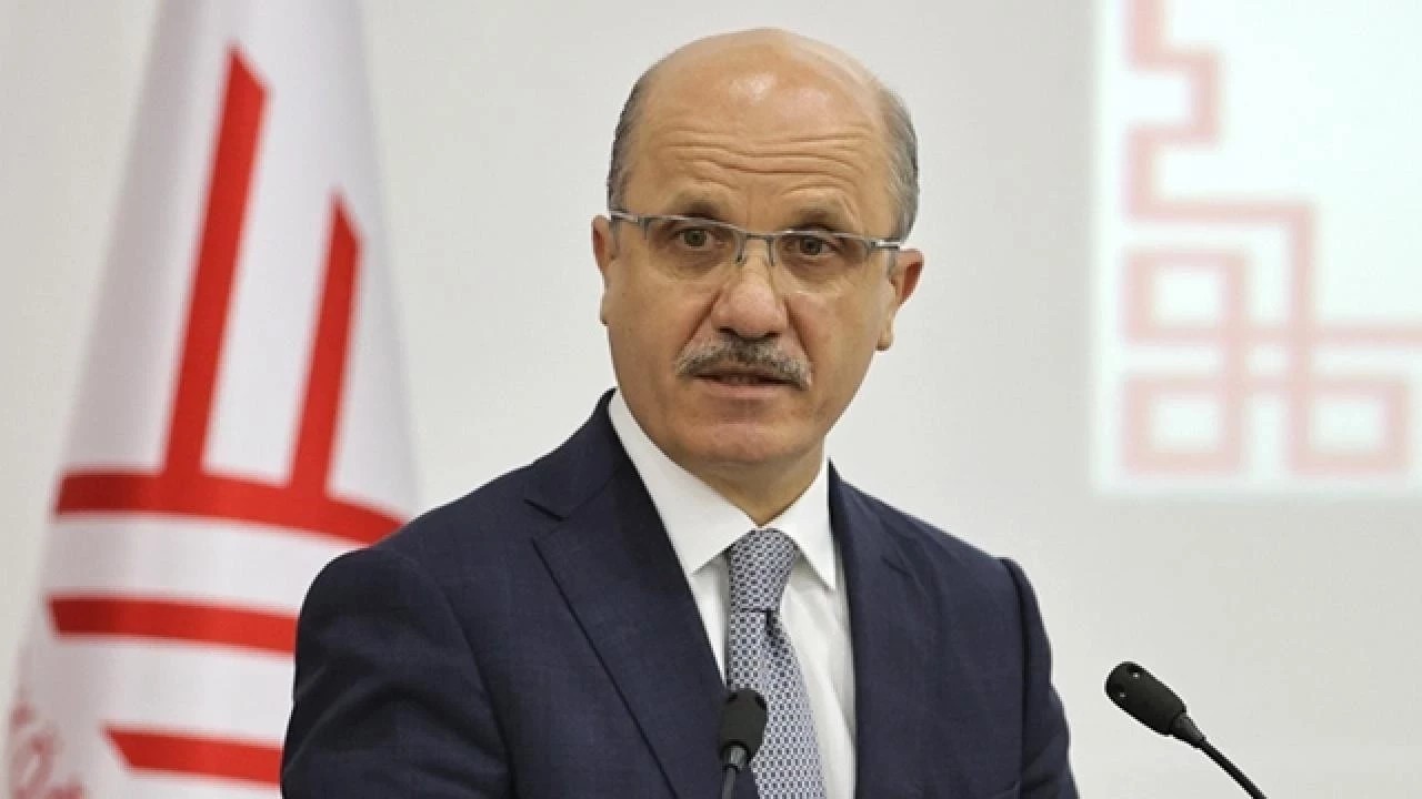 YÖK Başkanı Özvar, Staj Sürelerinin Uzatılmasını Öncelik Olarak Açıkladı