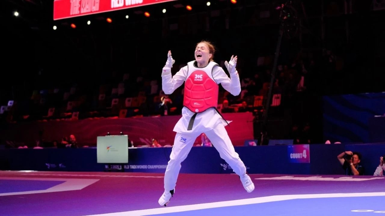 Merve Dinçel Kavurat, Tekvandoda Dünya Şampiyonu Oldu