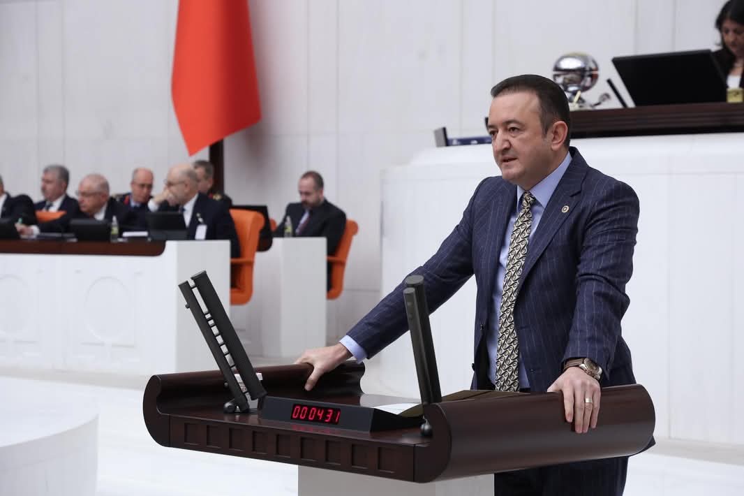 CHP'li Bektaş, Meclis'te İsyan Etti: 'Musluklardan Su Akmayacak! Kanal Konya Hayata Geçmeli'