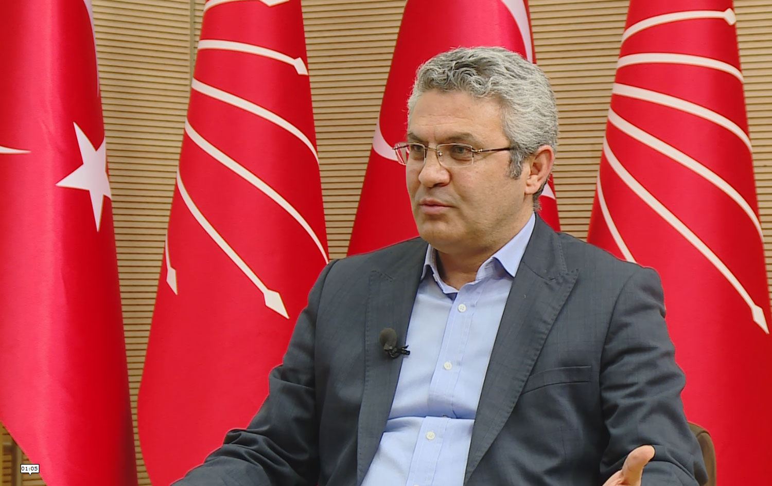 CHP'li Salıcı: İnsanlık Yol Ayrımında, Güvenli Gelecek İçin Birlikte Mücadele Çağrısı