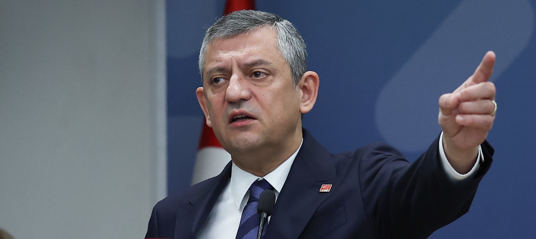 CHP'den İYİ Parti'ye Ziyaret Özel'den Sert Açıklama : 'Suç Örgütü Lideri Niye 15 Koruma ile Dolaşıyor?'