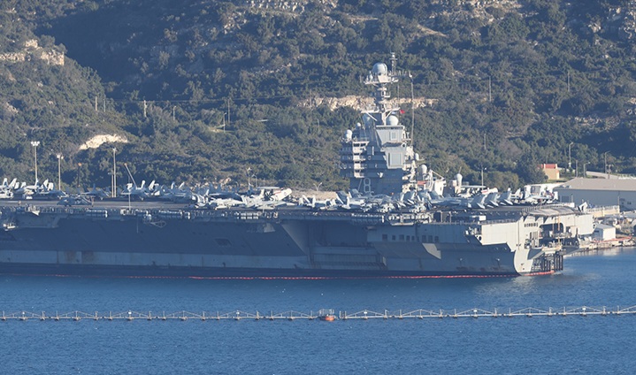 ABD'nin USS Gerald R. Ford Uçak Gemisi Girit Adası'nda