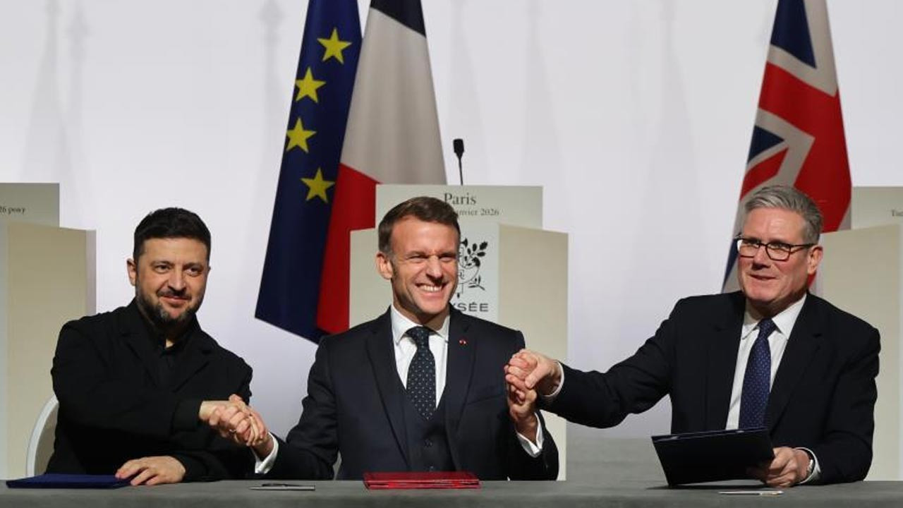 İngiltere ve Fransa'nın Ukrayna'ya Nükleer Bomba Verme Planları Gündemde