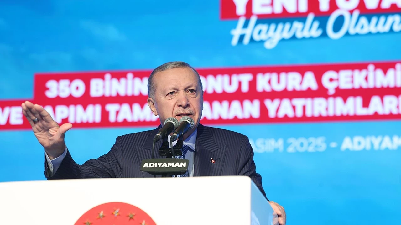Erdoğan'dan Özel'e Sert Tepki: 'Yalan Makinesi mi, Genel Başkan mı?'