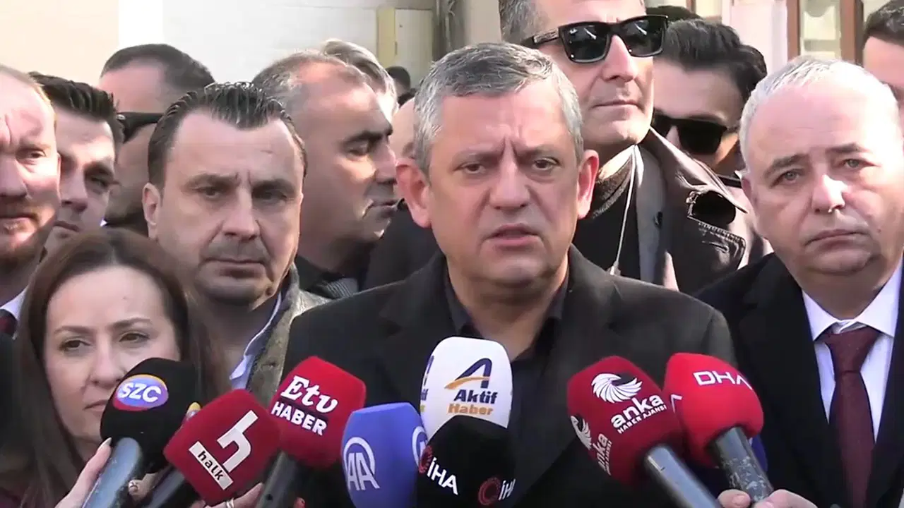 Özgür Özel : '2026 Yılı Geçim Yılı Olmayacaksa Seçim Yılı Olur'