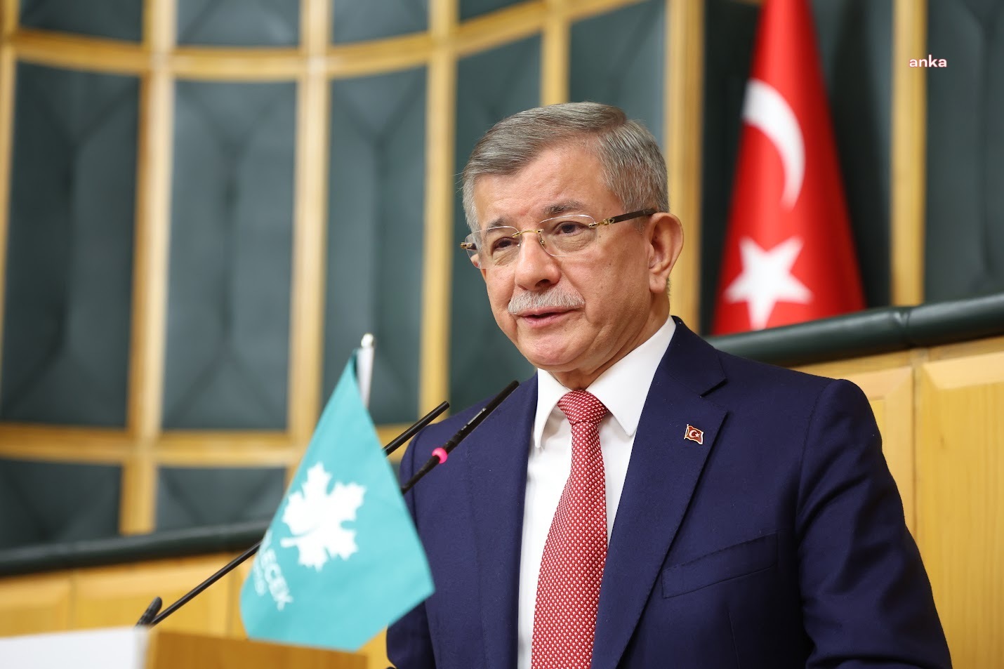 Davutoğlu’ndan Küresel Gerilim Uyarısı: Türkiye, 'Sistemik Deprem'e Karşı 11 Maddede Hazırlanmalı