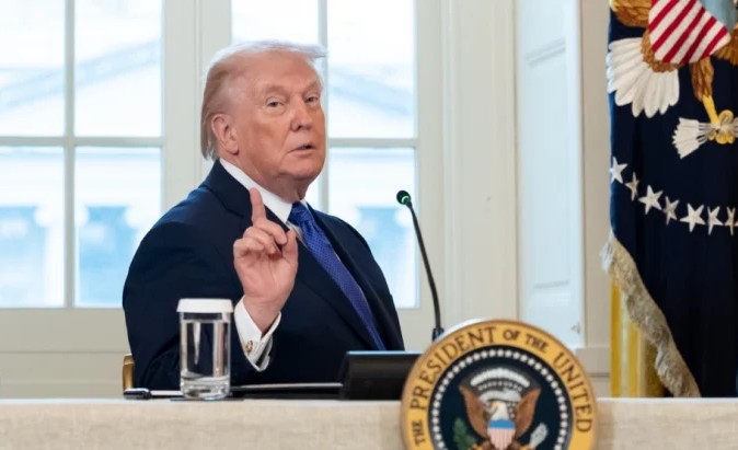 Trump'tan Fransa'ya Şarap ve Şampanya Tehdidi: 'Barış Kurulu'na Katılmazsanız Vergi Yüzde 200'