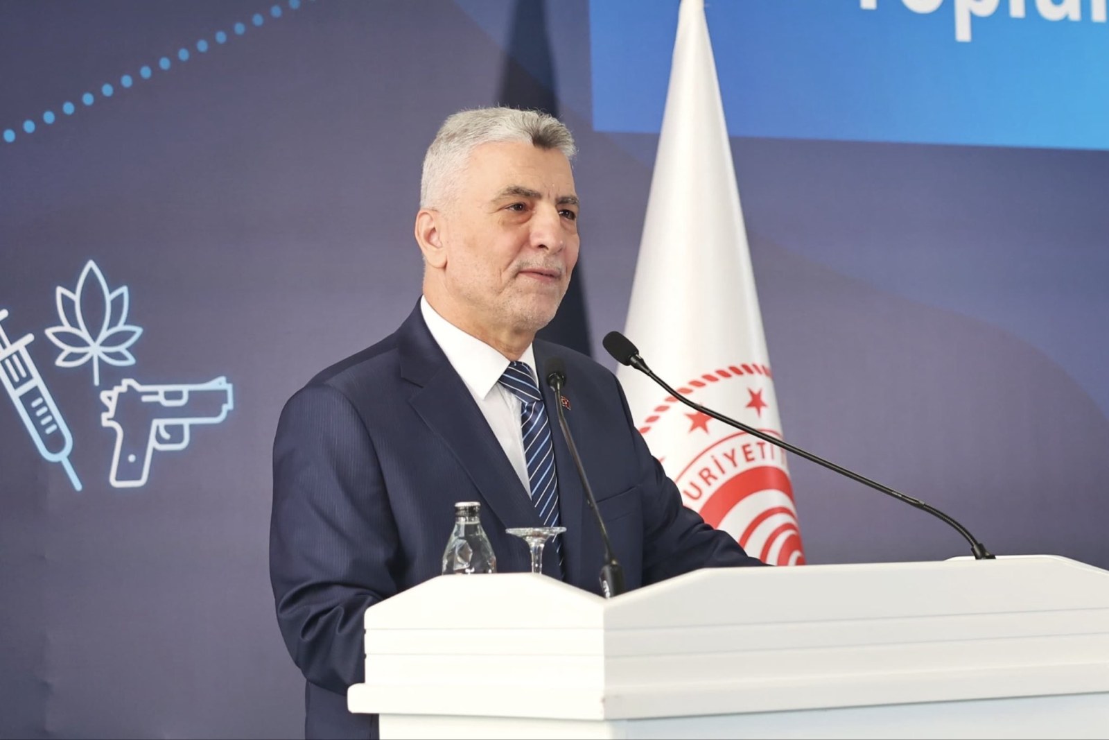 Gümrükler 2025’te Rekor Performans Sergiledi: 820 Milyar Dolarlık Ticaret, 98,5 Milyar TL’lik Kaçakçılık Önlemi