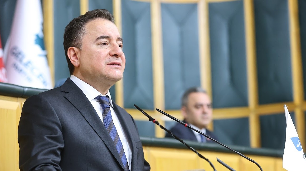 Babacan'dan Sert İktidar Eleştirisi: 'Depremde Devlet Yoktu, Şimdi Bölgenin Ağası Oldular'