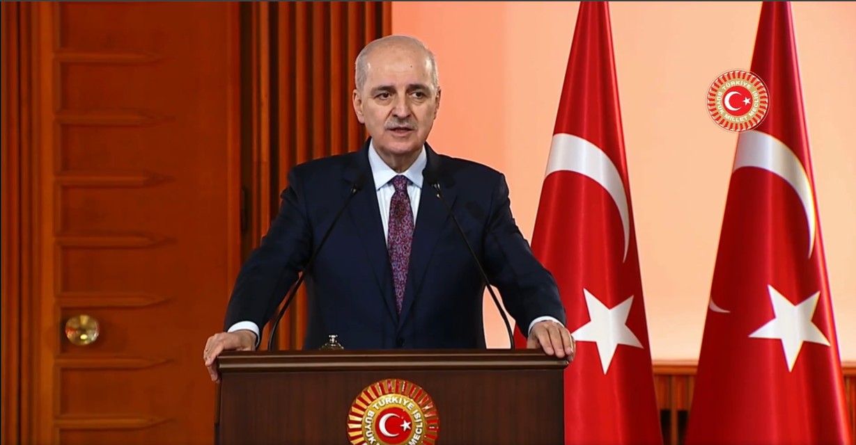 TBMM Başkanı Kurtulmuş'tan Sert Çıkış: 'Demokraside Zorla Engel Olunamaz'