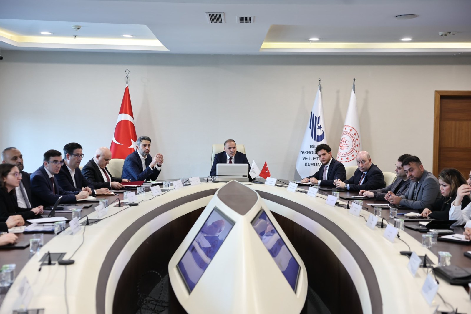 Dijital Oyunlara Yeni Düzenleme Geliyor: Çocuklar Korunacak, Platformlar Sorumlu Olacak!