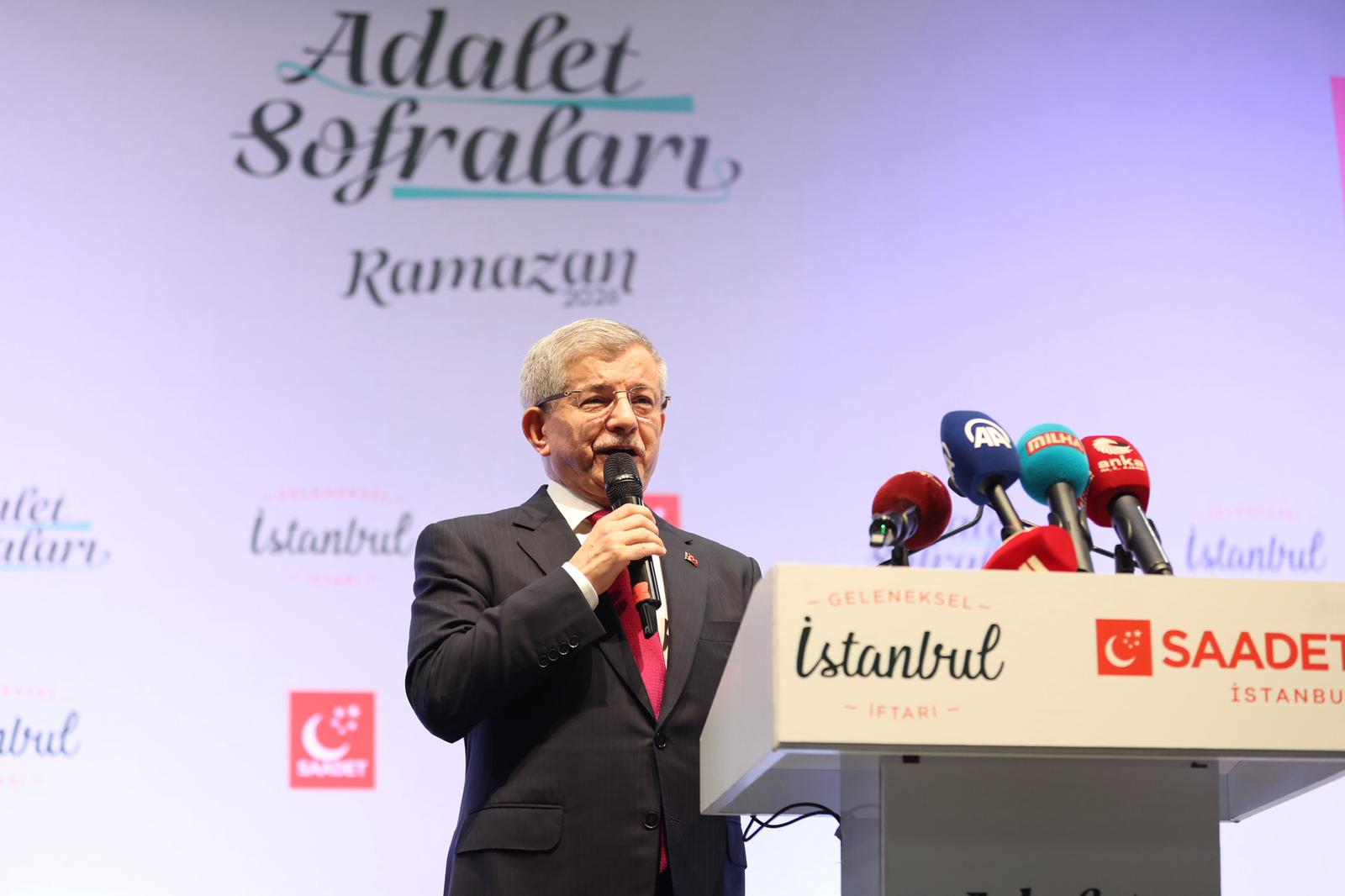 Davutoğlu: 'İslam Ülkeleri Gelir Adaletsizliğinin En Bozuk Olduğu Coğrafya Haline Geldi'
