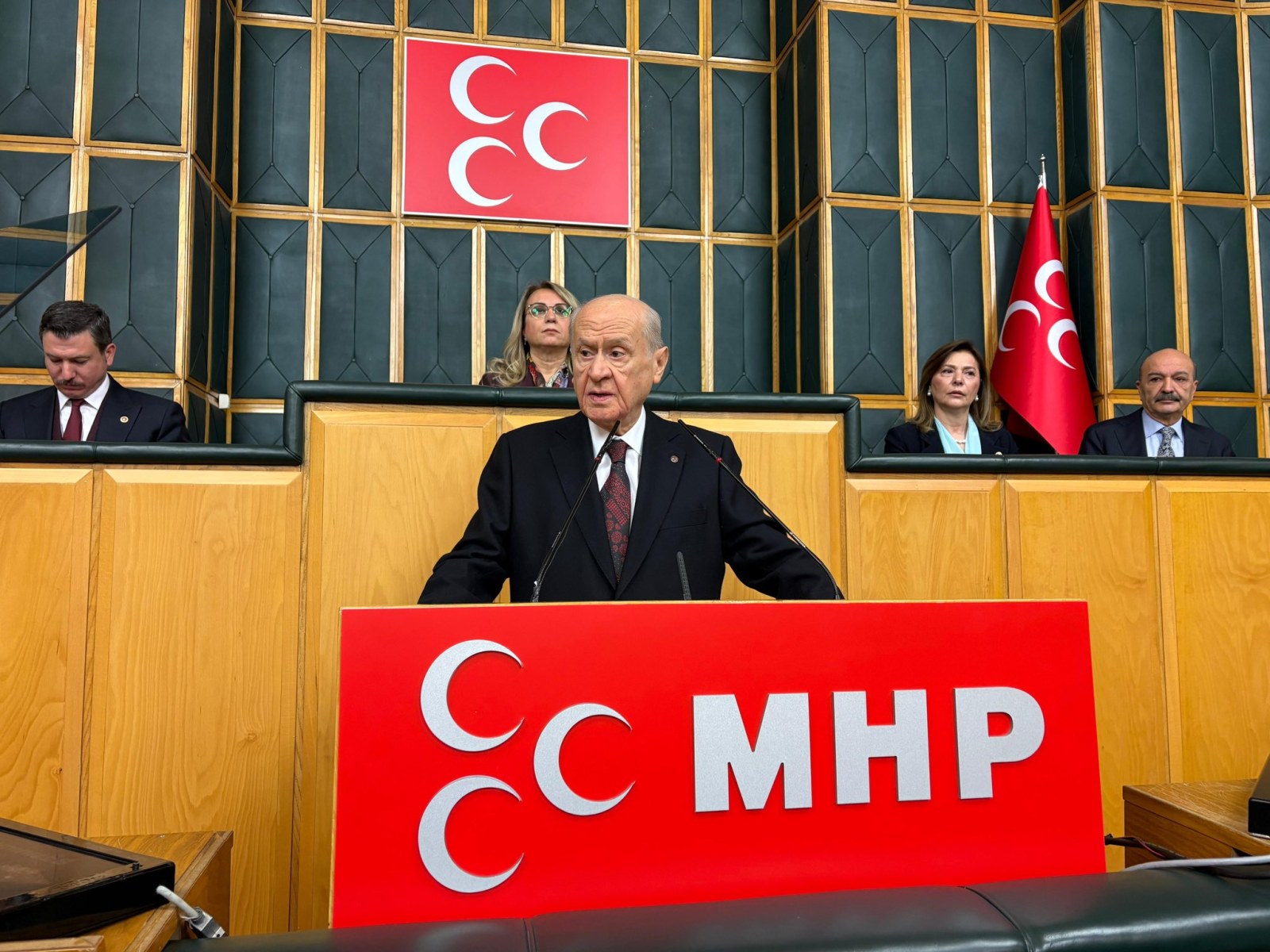 Bahçeli'den CHP'ye ve 168 İmzacıya Sert Tepki: 'Ramazan Etkinliklerine Talibanlaşma Diyenler Asıl Yobaz'