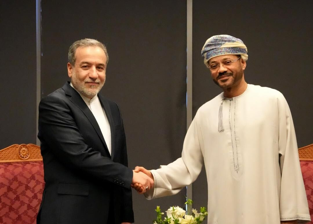 Umman ve İran Görüştü: 'Tırmanma Durdurulsun, İstikrara Dönülsün' Çağrısı